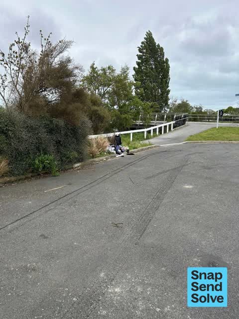 Dumped Rubbish — a report photo