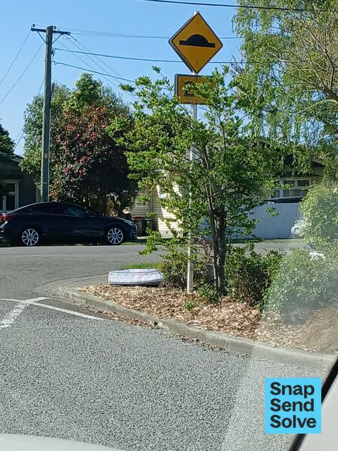 Dumped Rubbish, a report photo