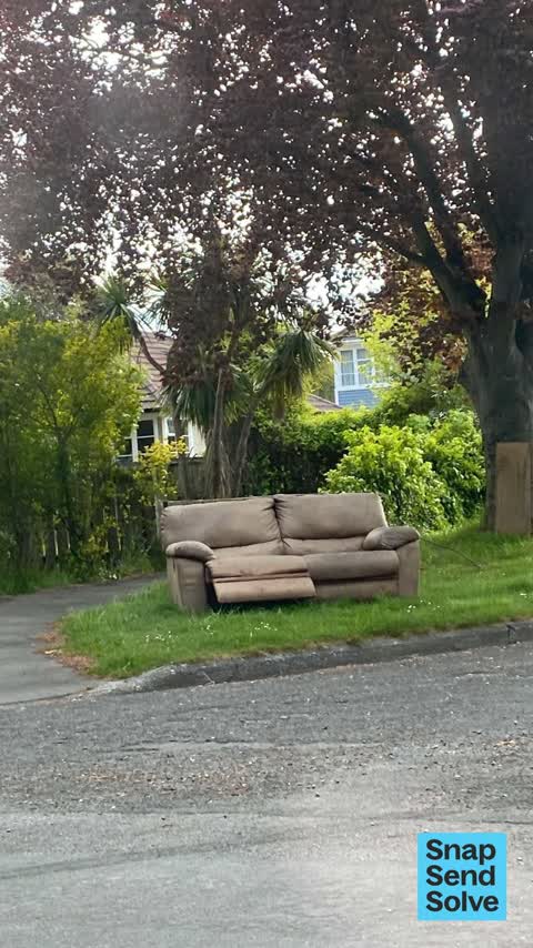 Dumped Rubbish, a report photo