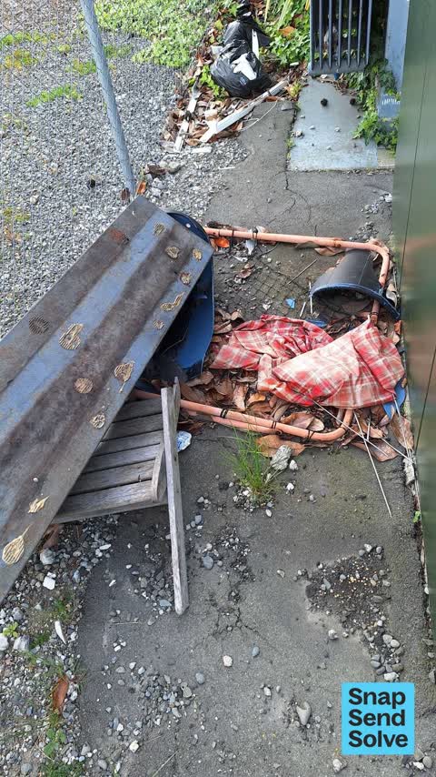 Dumped Rubbish, a report photo