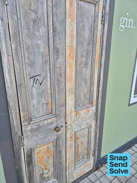 Graffiti somewhere else — a report photo