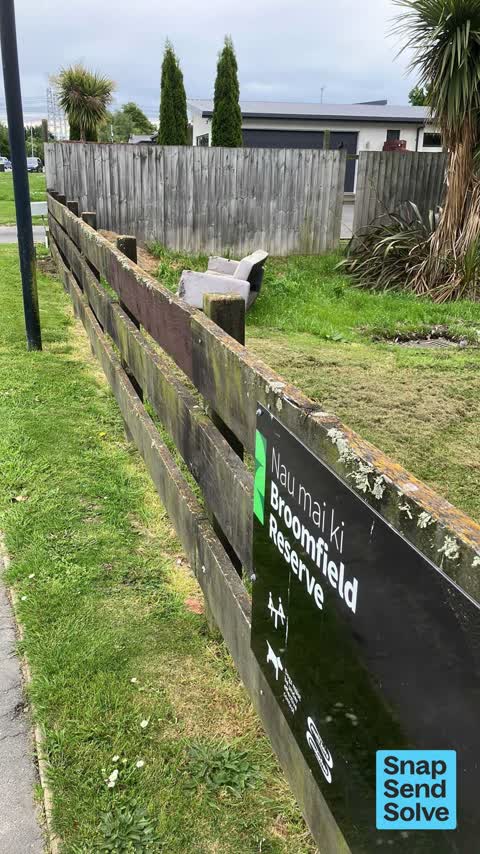 Dumped Rubbish, a report photo