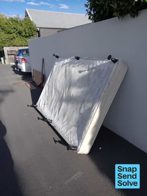 Dumped Rubbish, a report photo