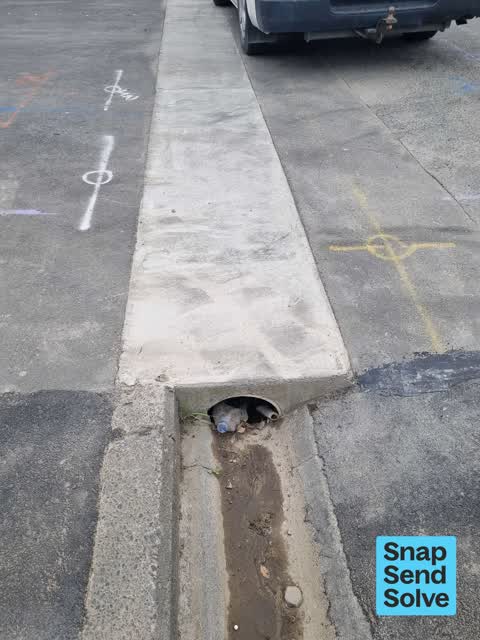 Street Gutters / Storm Water, a report photo