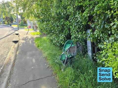 Dumped Rubbish, a report photo