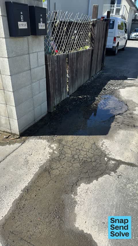 Water Leak, a report photo