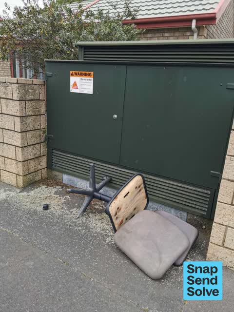 Dumped Rubbish, a report photo