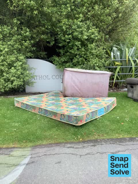 Dumped Rubbish, a report photo