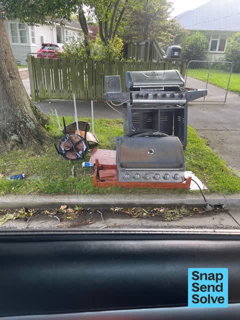 Dumped Rubbish, a report photo