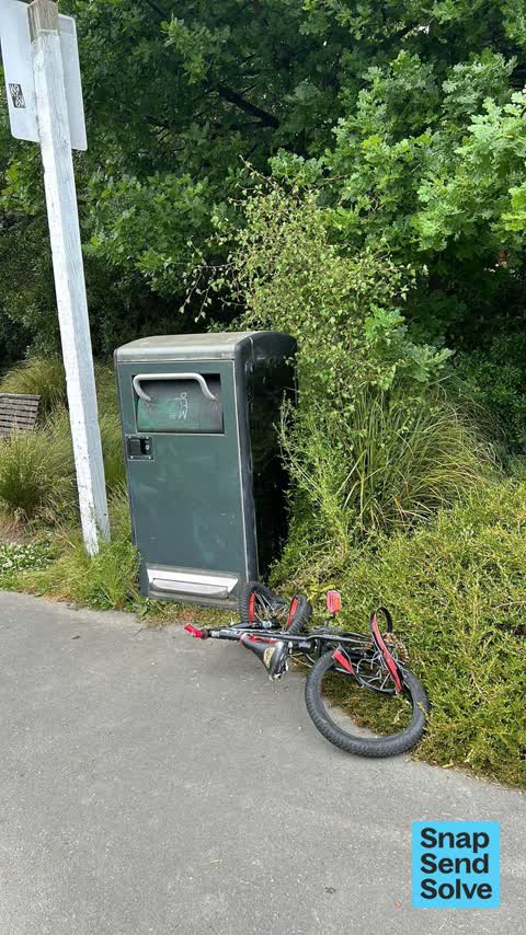 Dumped Rubbish, a report photo