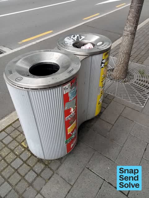 Graffiti somewhere else, a report photo