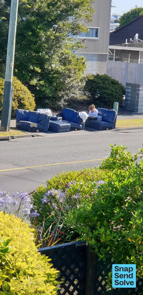 Dumped Rubbish, a report photo