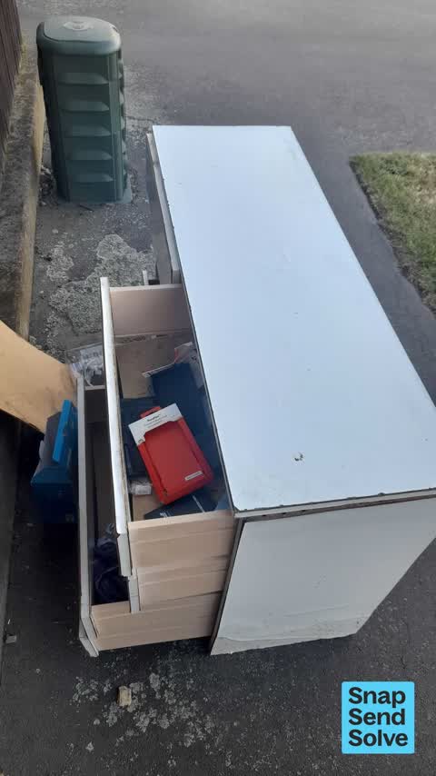 Dumped Rubbish, a report photo