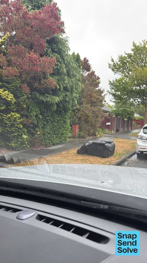 Dumped Rubbish, a report photo
