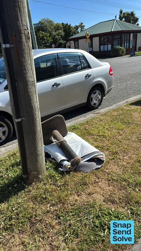 Dumped Rubbish, a report photo