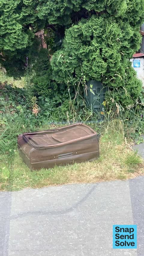 Dumped Rubbish — a report photo