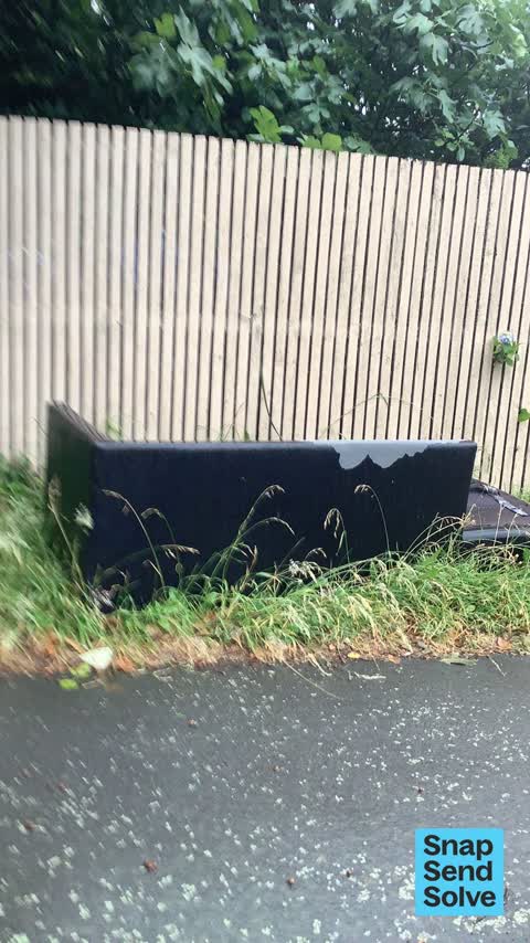 Dumped Rubbish, a report photo