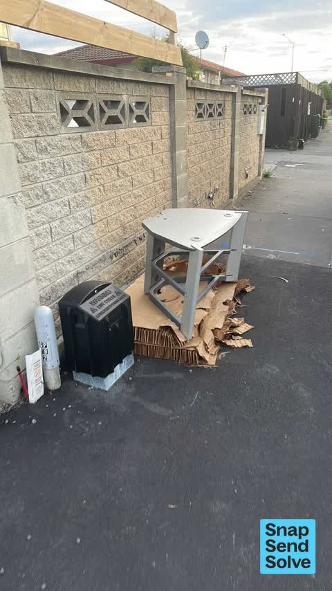 Dumped Rubbish, a report photo