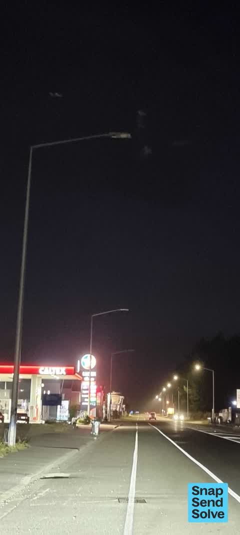 Street Light Outage, a report photo