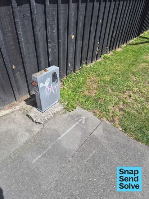 Graffiti somewhere else — a report photo