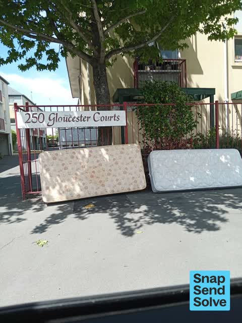 Dumped Rubbish, a report photo