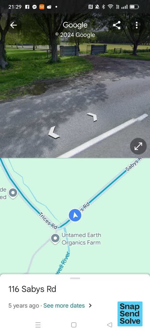 Pothole, a report photo