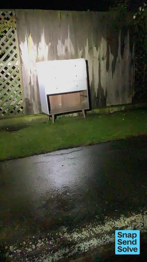 Dumped Rubbish, a report photo
