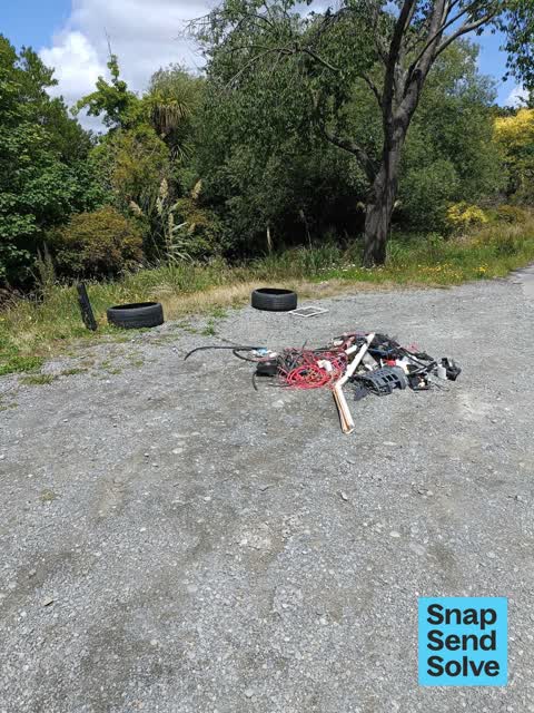 Dumped Rubbish — a report photo