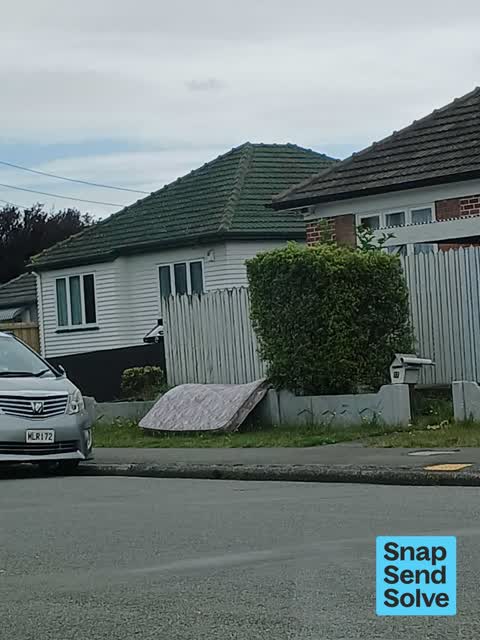 Dumped Rubbish, a report photo