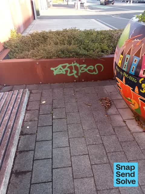 Graffiti somewhere else, a report photo