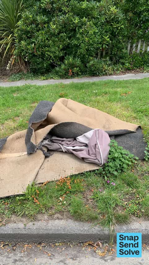 Dumped Rubbish, a report photo