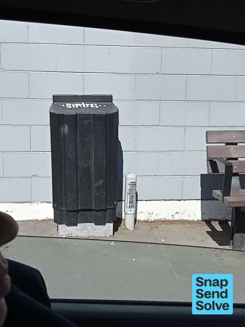 Graffiti somewhere else, a report photo