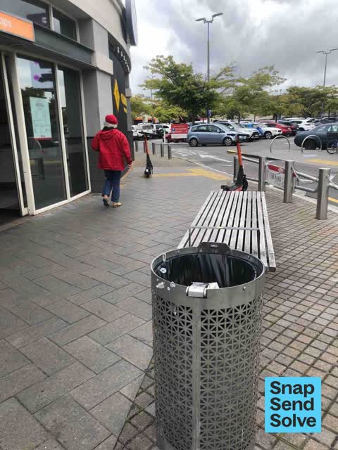 Rubbish and Bins - General, a report photo