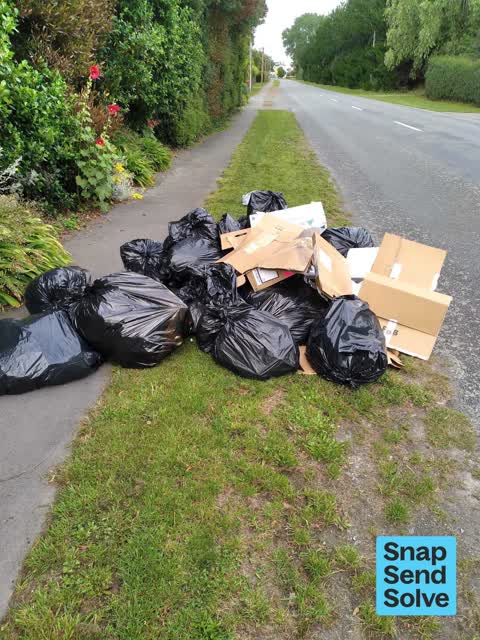 Dumped Rubbish, a report photo