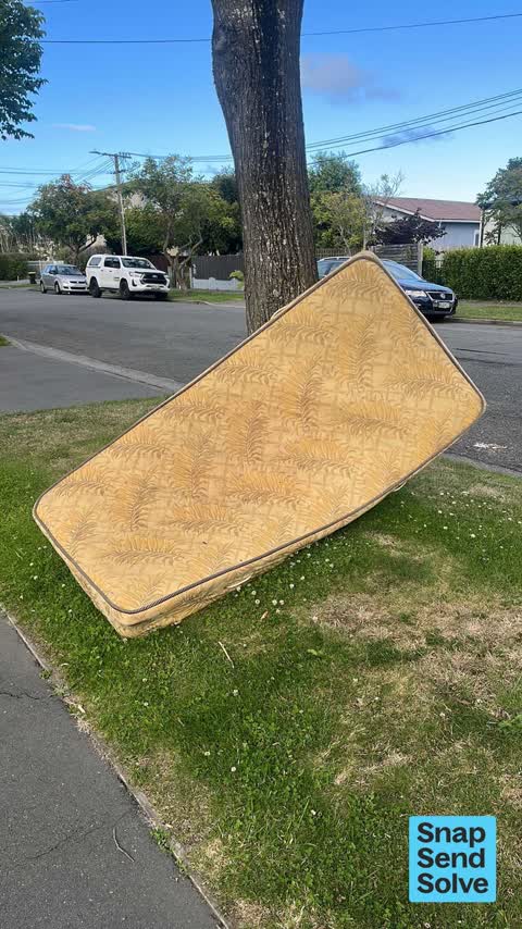 Dumped Rubbish, a report photo