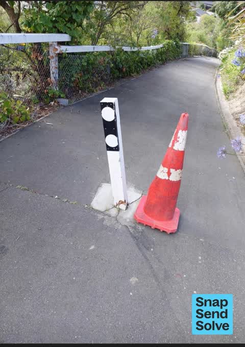 Damaged Street Sign, a report photo