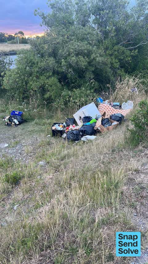 Dumped Rubbish — a report photo