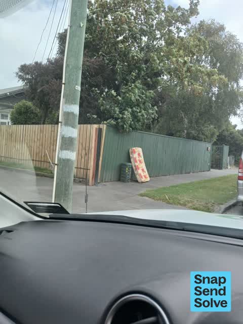 Dumped Rubbish, a report photo