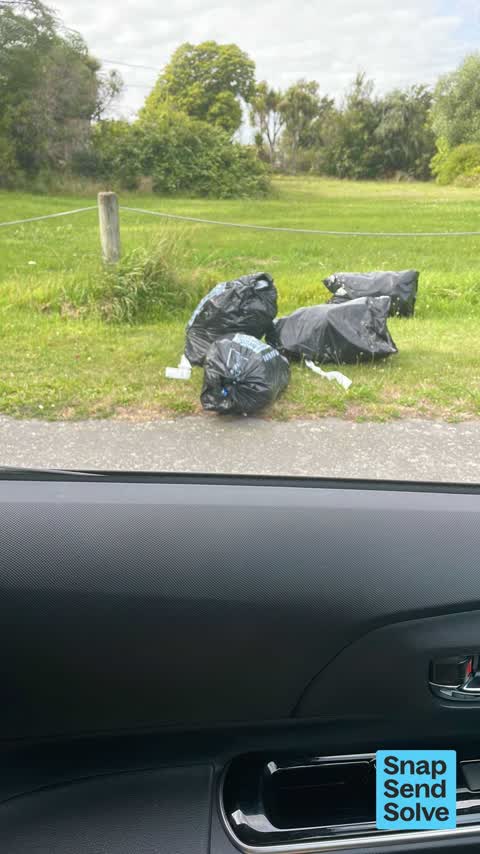 Dumped Rubbish, a report photo