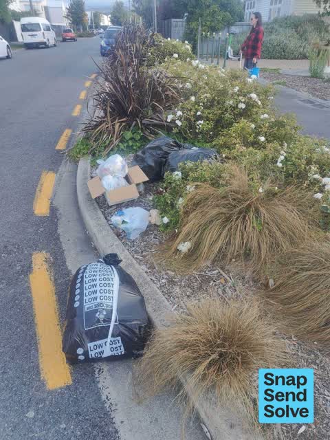 Dumped Rubbish, a report photo