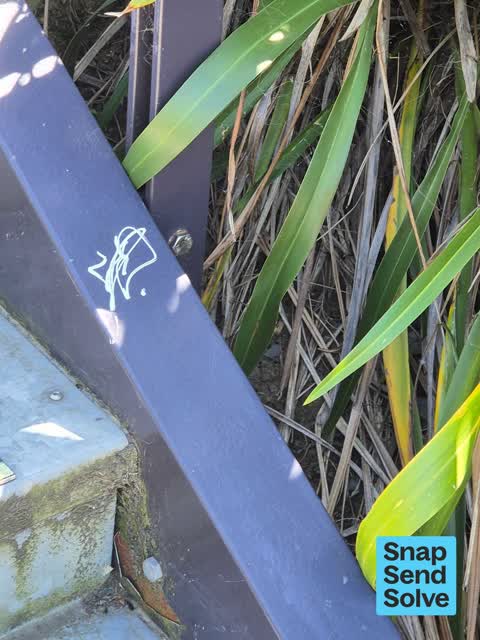Graffiti somewhere else, a report photo