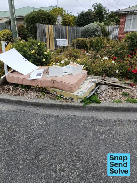 Dumped Rubbish, a report photo