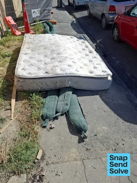 Dumped Rubbish, a report photo