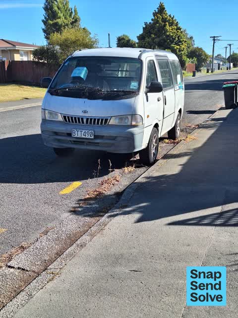 Abandoned Vehicle, a report photo