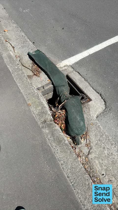 Damaged Road, a report photo