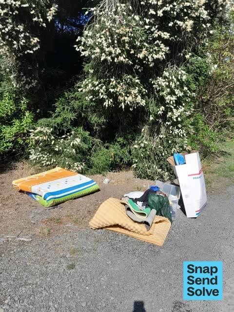Dumped Rubbish, a report photo