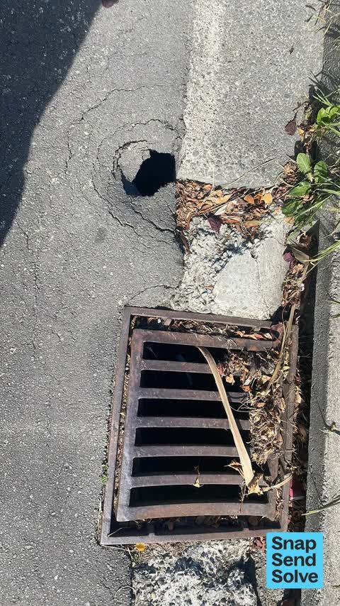 Damaged Road, a report photo