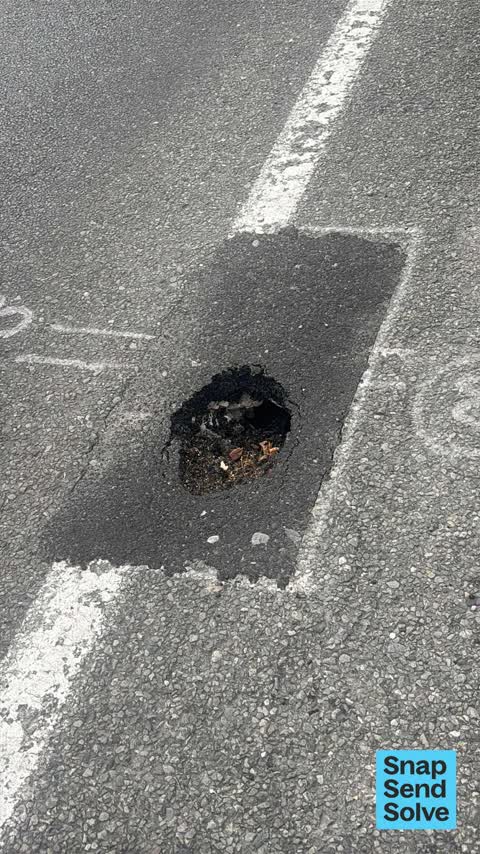 Damaged Road, a report photo