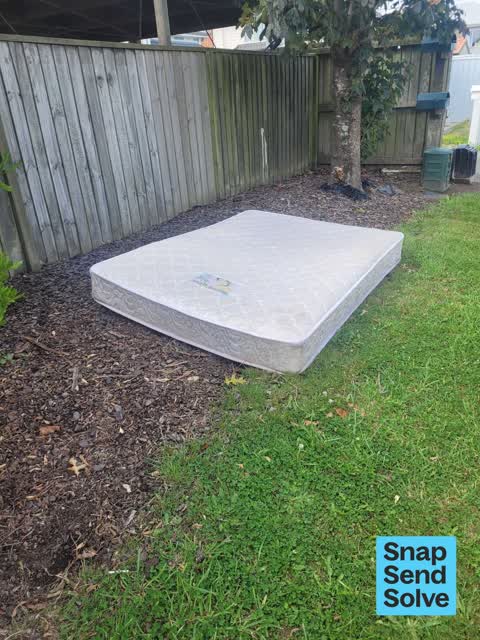 Dumped Rubbish, a report photo