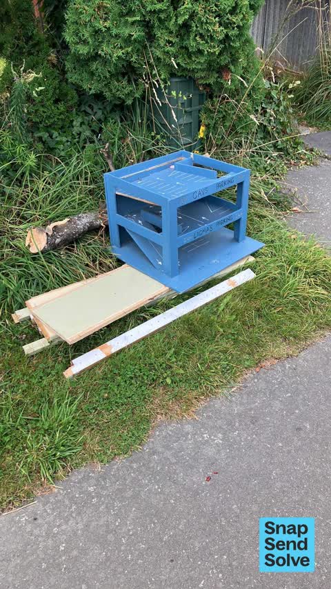Dumped Rubbish, a report photo